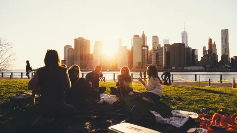 Adult_Relationship_Friends_Article_10083_friends-picnicing_unsplash-3-scaled