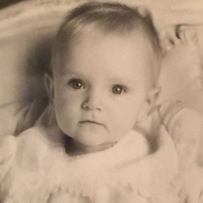 child photo of Lillie Loncar